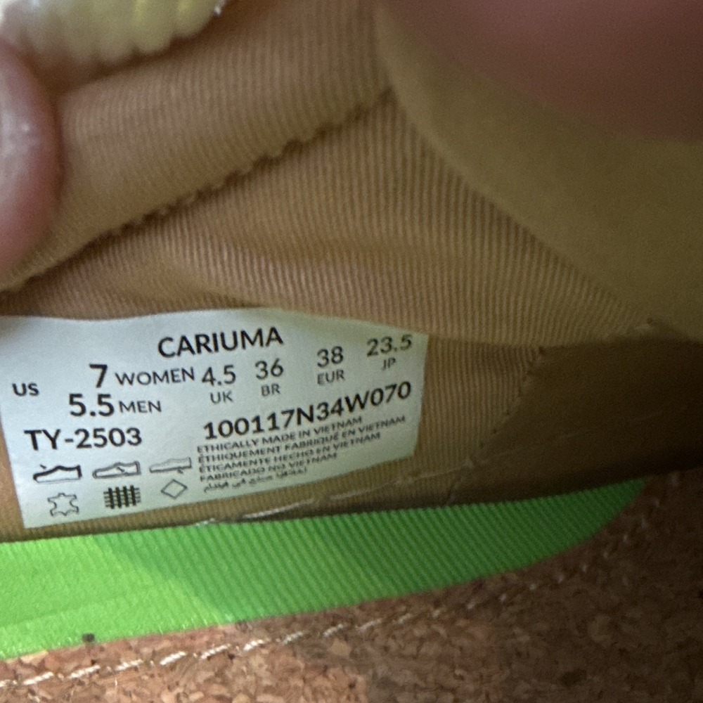Cariuma Beige Suede Low Top Lace-Up Sneakers 100117N34W070 - Picture 4 of 9